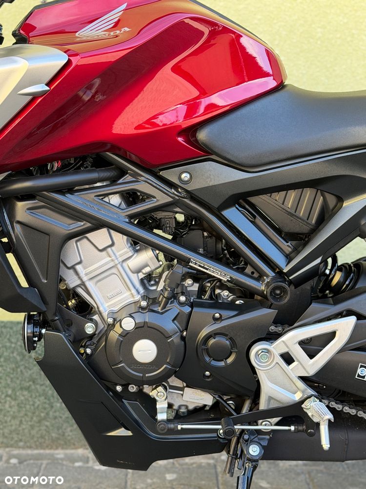 Honda CB - 24