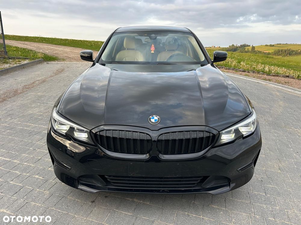 BMW Seria 3 318d Sport Line Shadow - 2