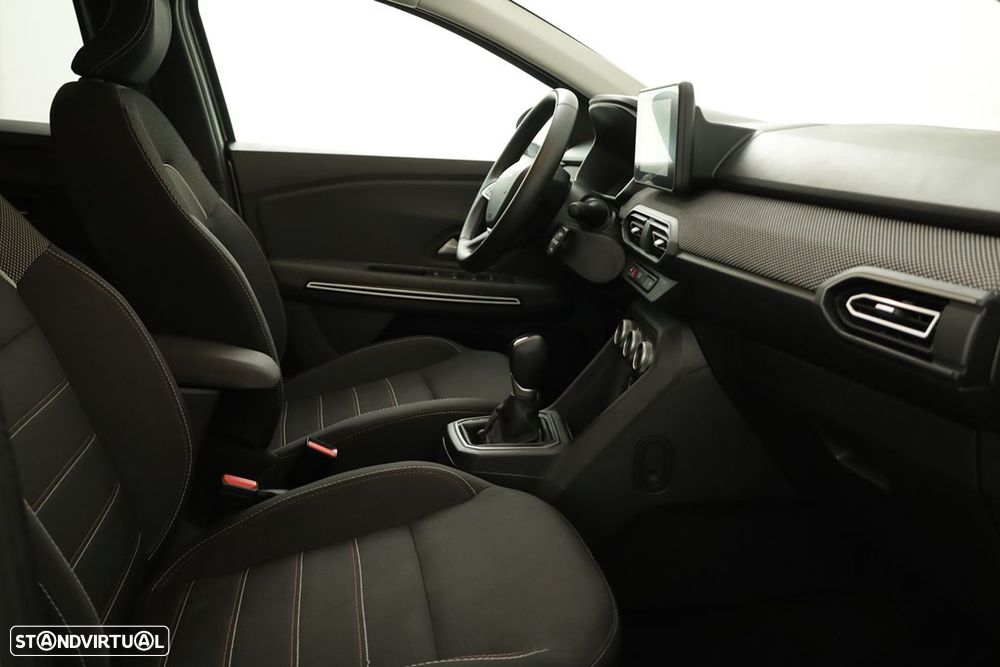 Dacia Jogger 1.6 SL Extreme 7L - 21