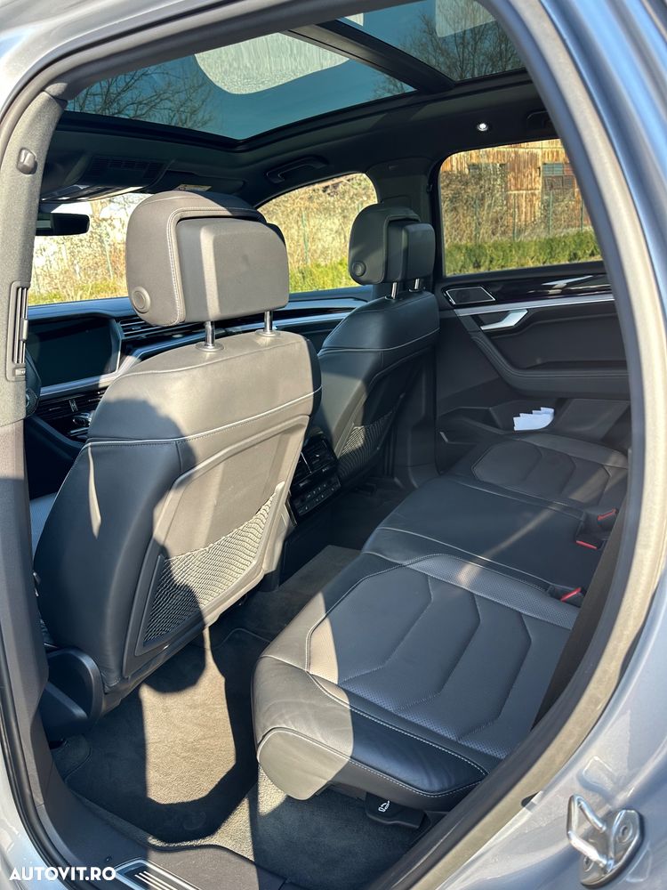 Volkswagen Touareg 3.0 V6 TDI SCR 4Motion Automatik R-Line - 12