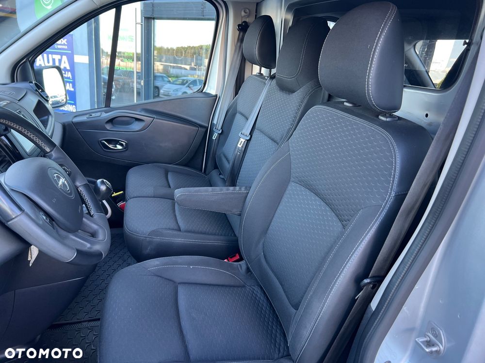 Opel Vivaro - 12