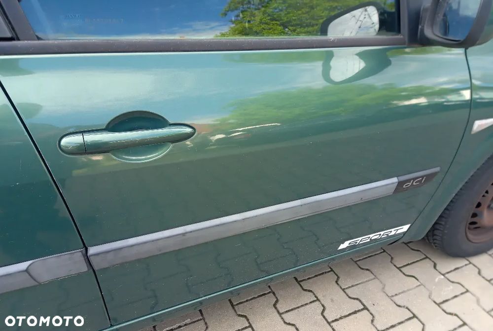 Renault Megane drzwi przod przednie   prawe  TED96 - 4