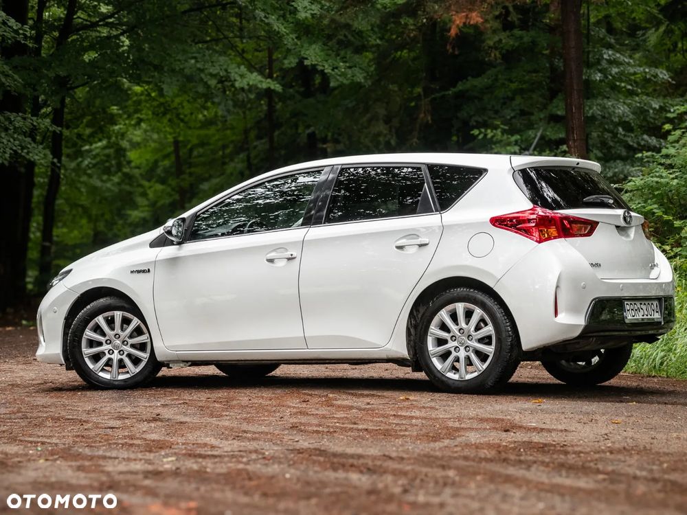 Toyota Auris - 11