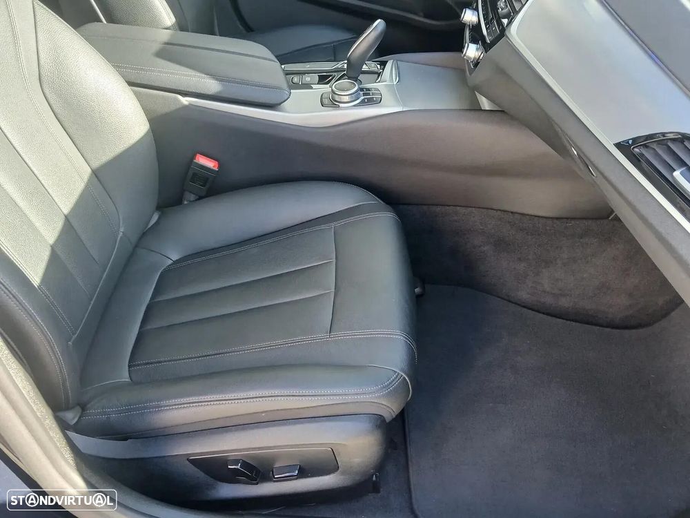 BMW 520 d Line Luxury Auto - 8