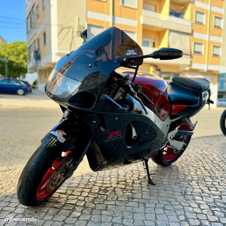 Suzuki GSX-R 600 SRAD - 14