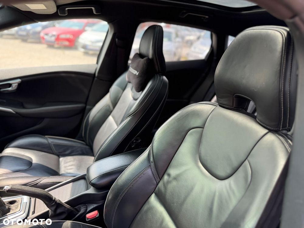 Volvo V40 D4 Drive-E R-Design Summum - 7