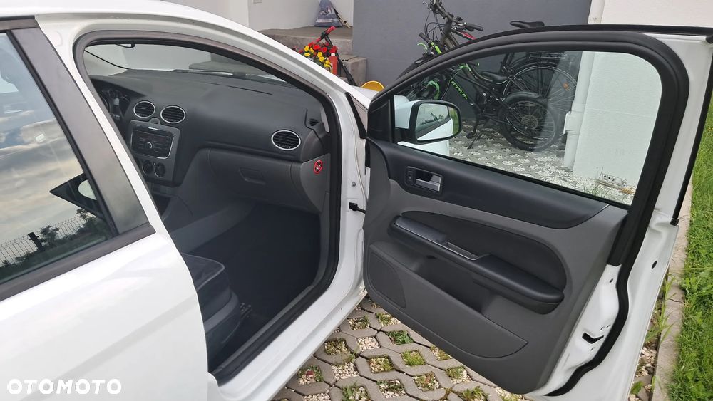 Ford Focus 1.6 TDCi Trend - 11