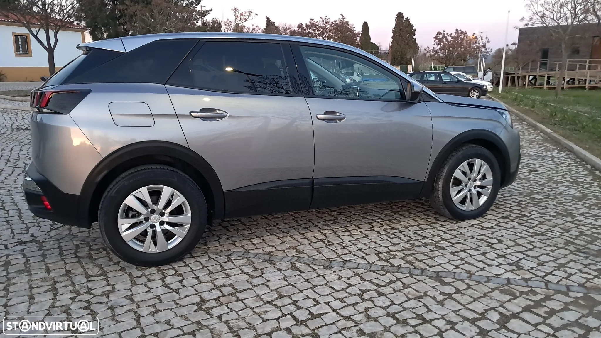 Peugeot 3008 BlueHDi 130 Stop & Start EAT8 Active Pack - 21