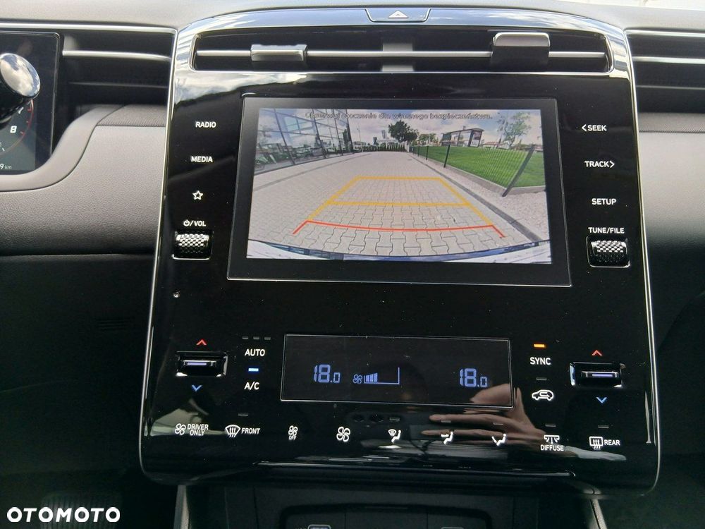 Hyundai Tucson 1.6 T-GDi HEV Smart 2WD - 26