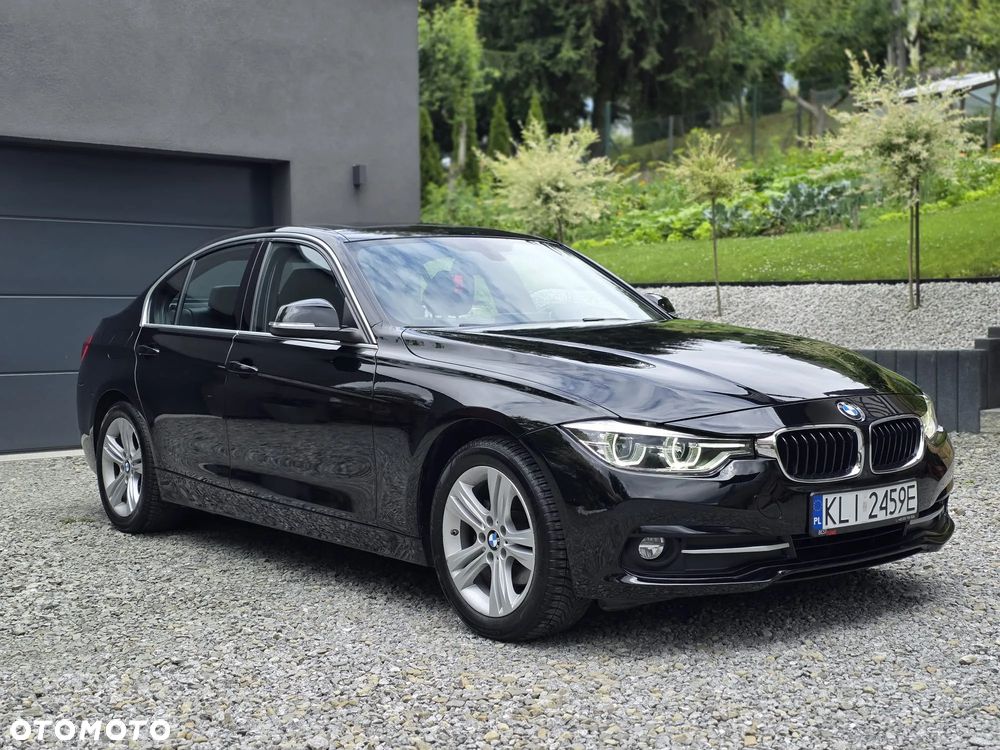BMW Seria 3 330i GPF xDrive Sport Line - 3