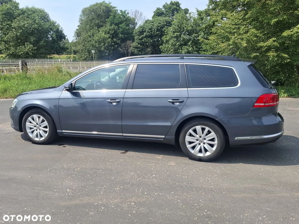 Volkswagen Passat 2.0 TDI DSG BlueMotion Technology Comfortline - 2