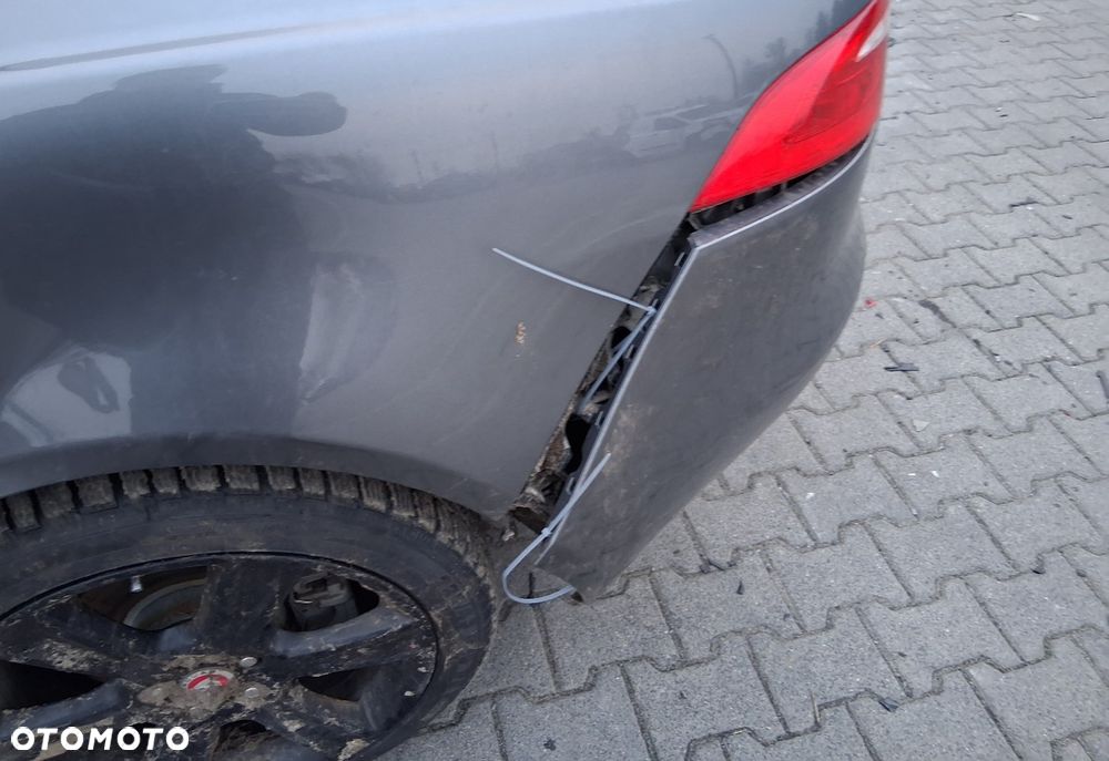 Jaguar XE 2.0 D Prestige - 9