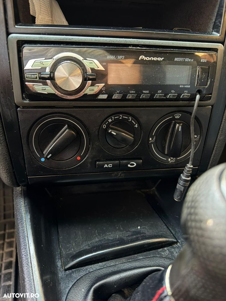 Volkswagen Golf 1.4 - 5