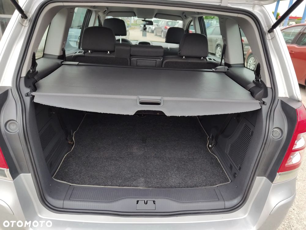 Opel Zafira - 12