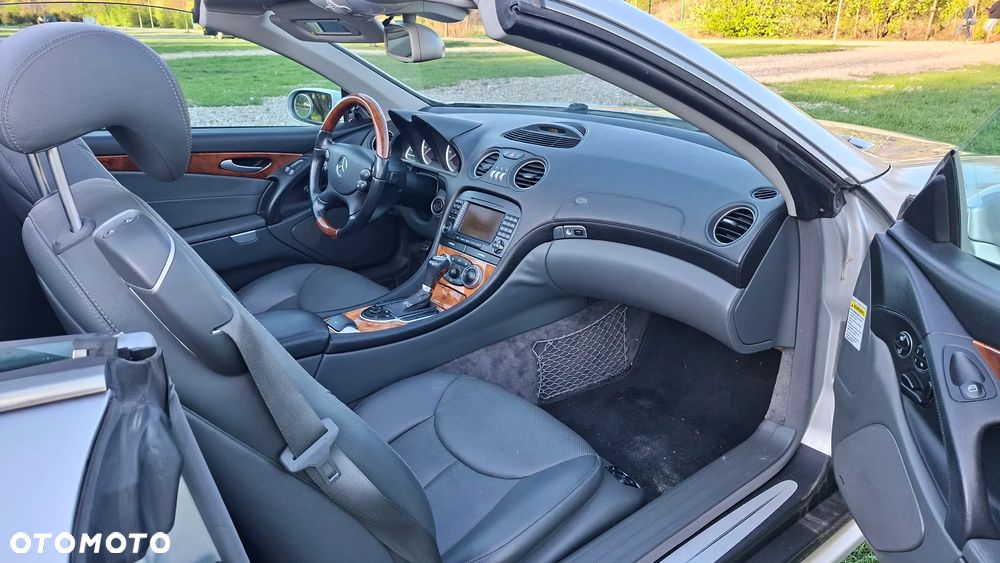 Mercedes-Benz SL 500 7G-TRONIC - 15