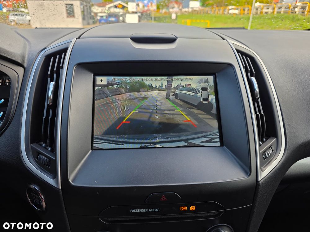 Ford S-Max - 17
