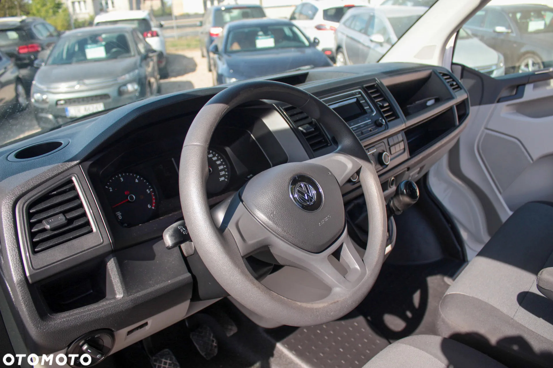 Volkswagen Transporter - 12