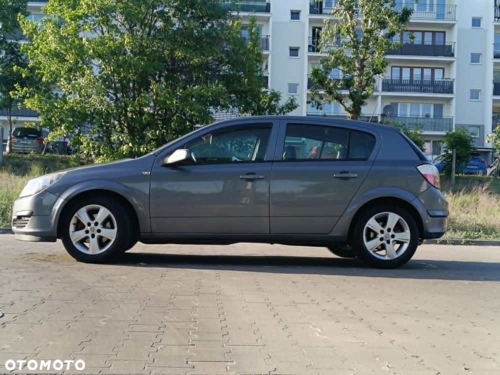 Opel Astra 1.3 CDTI Enjoy - 2