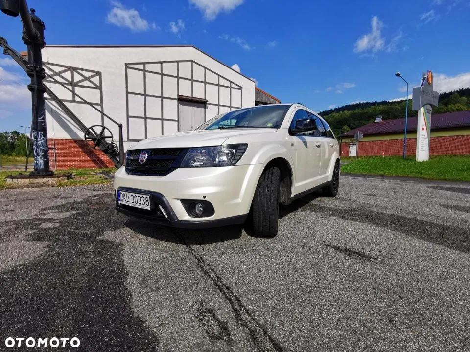 Fiat Freemont 2.0 Multijet Black Code AWD - 3
