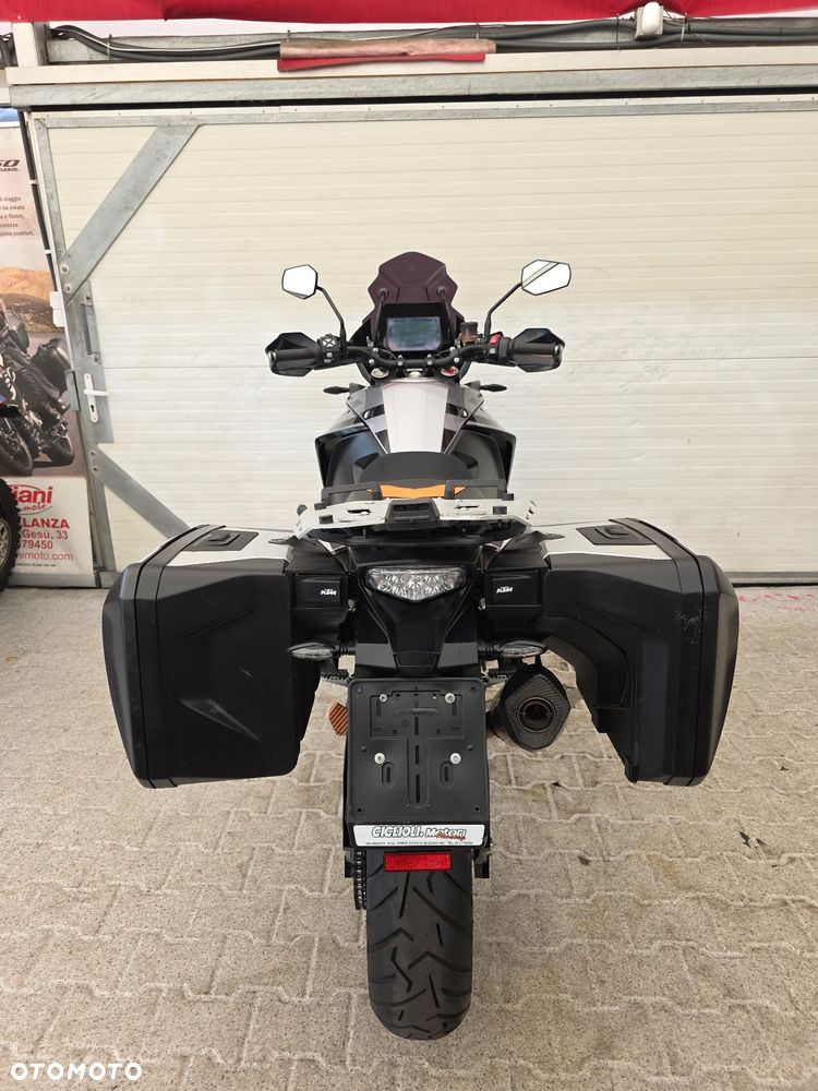 KTM Super Adventure - 25