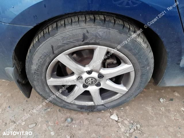 Dezmembrez Volkswagen Jetta IV 2.0 TDI - 17