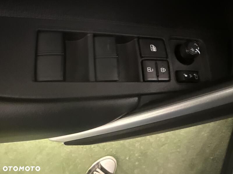 Toyota Corolla Cross - 13