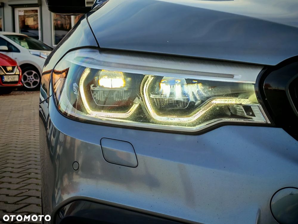 BMW Seria 5 520d xDrive M Sport sport - 11