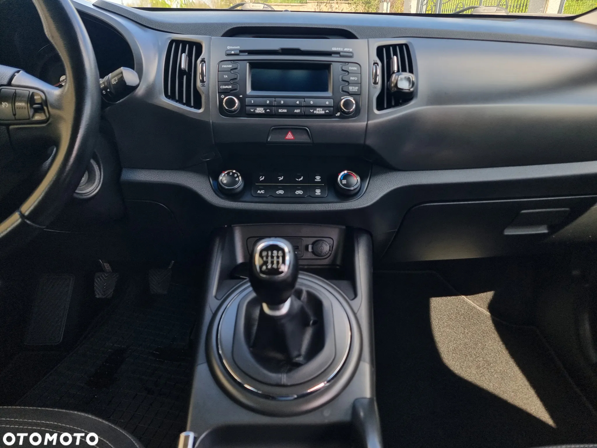 Kia Sportage 1.7 CRDI 2WD Attract - 26