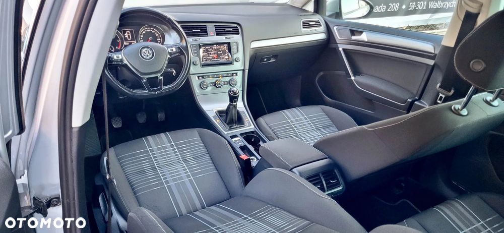 Volkswagen Golf 1.6 TDI 4Motion BlueMotion Technology Comfortline - 16