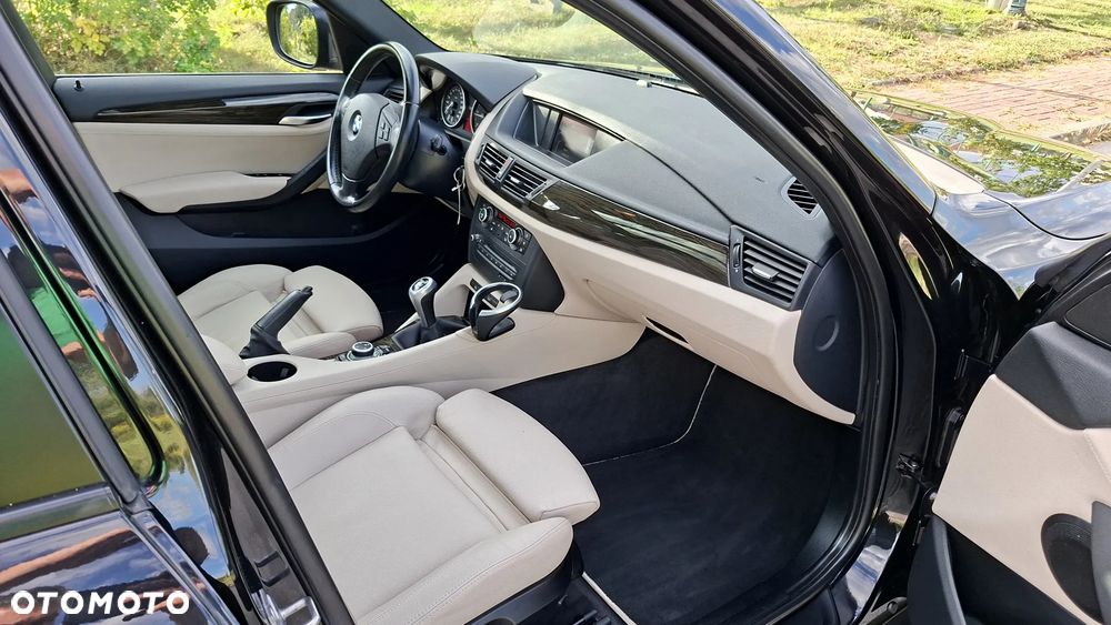 BMW X1 sDrive20d - 30