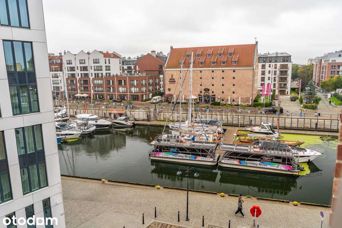 Nowy apartament z widokiem na marinę
