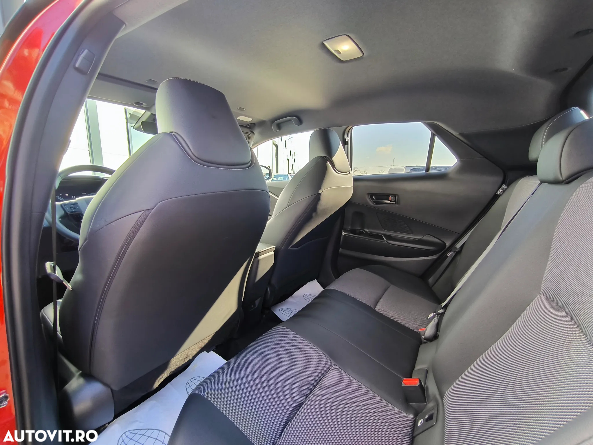 Toyota C-HR 2.0 PHEV 223 CP 4x2 CVT Exclusive - 9