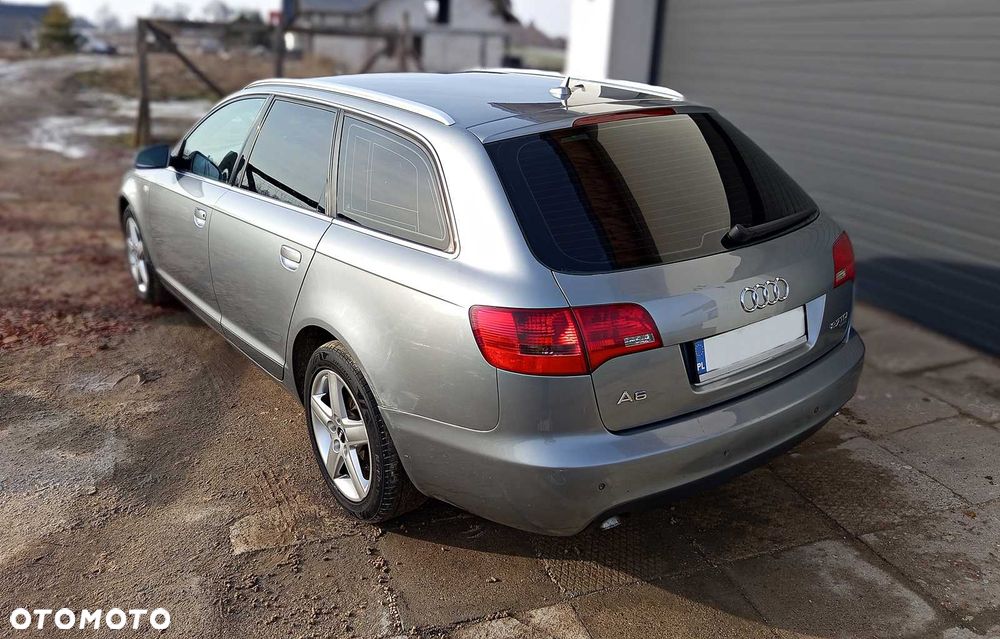 Audi A6 Avant - 1