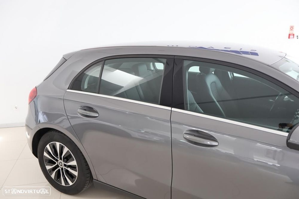 Mercedes-Benz A 200 Standard - 3