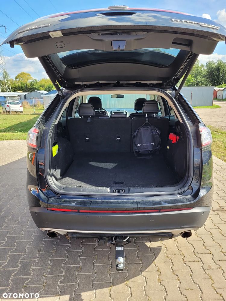 Ford Edge - 2