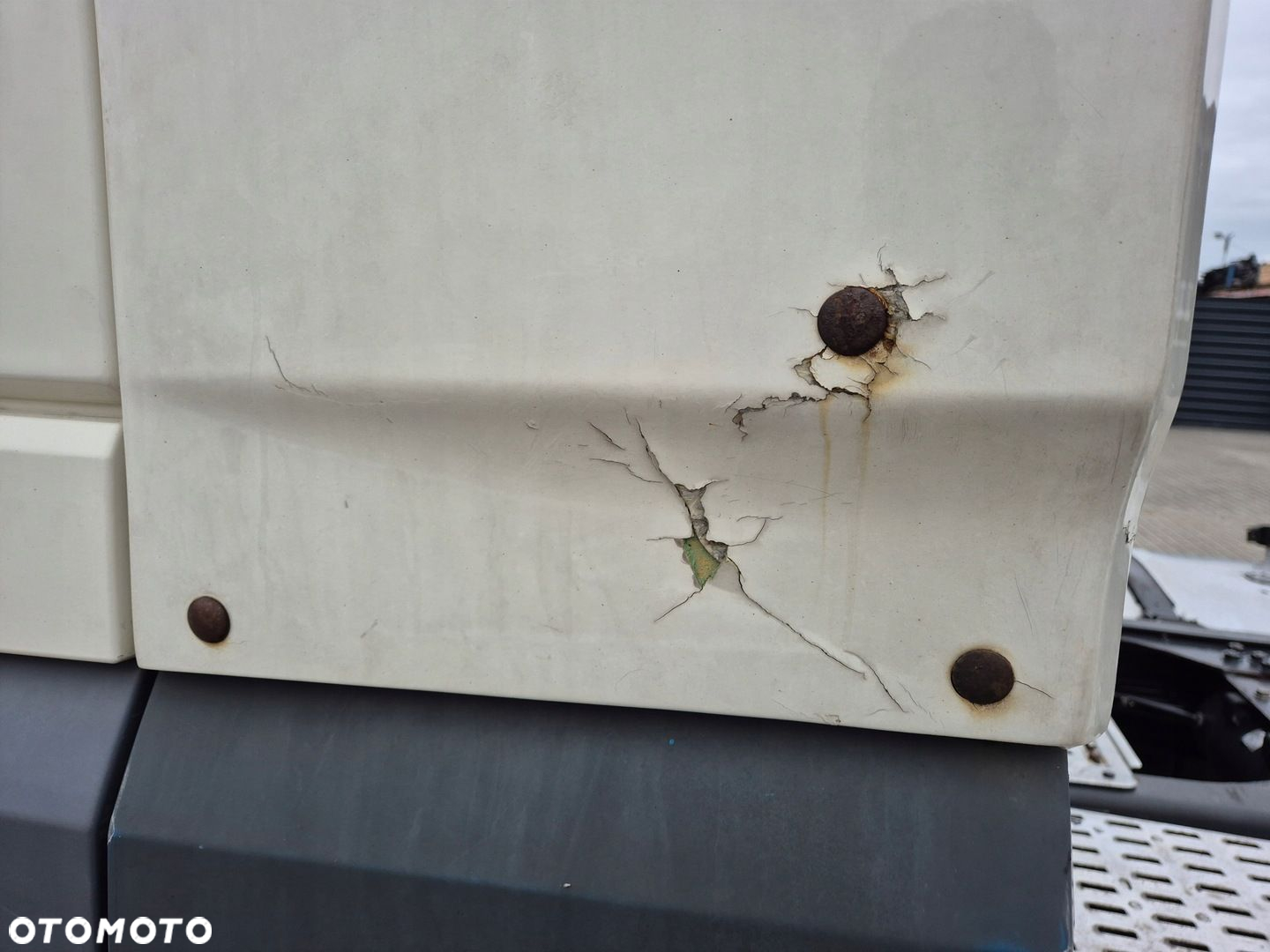 SPOILER SPOJLER OWIEWKA ZAKABINOWA LEWA DAF XF 106 EURO 6 - 3