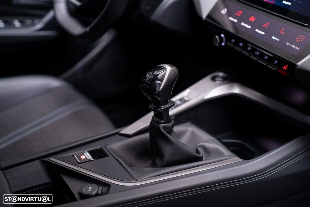 Peugeot 308 1.2 PureTech Allure - 22