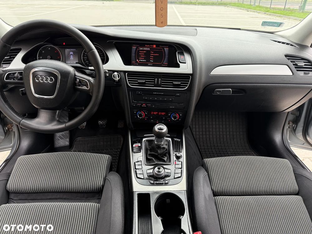 Audi A4 Avant 2.0 TDI - 7