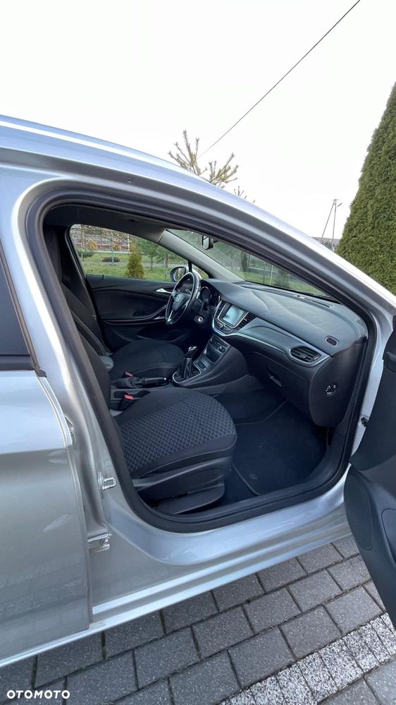 Opel Astra 1.4 T Enjoy S&S - 8