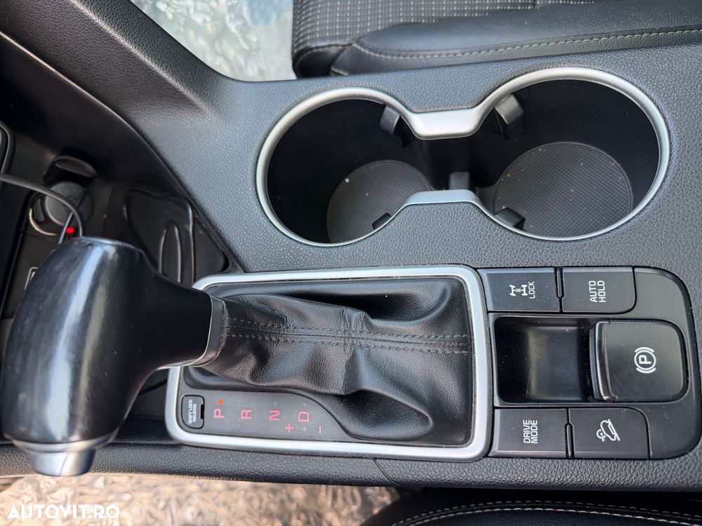 Kia Sportage - 10