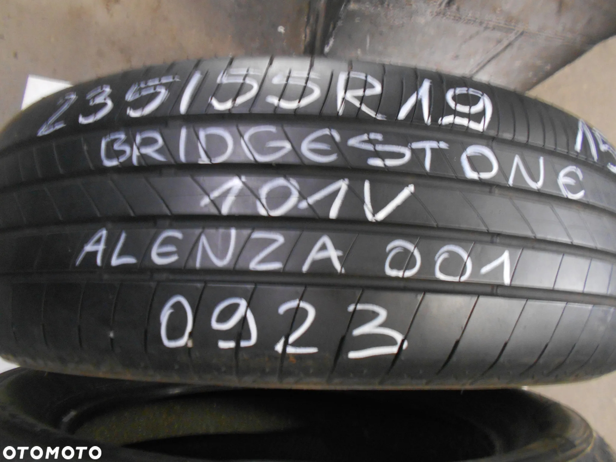 OPONY 235/55R19 BRIDGESTONE ALENZA 001 DOT 1523 7.6MM - 2
