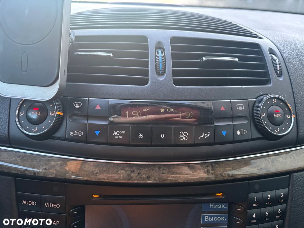 Mercedes-Benz Klasa E - 14