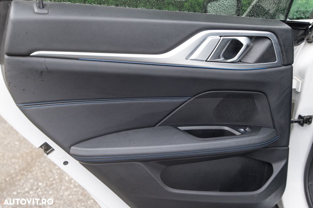 BMW i4 eDrive40 - 25