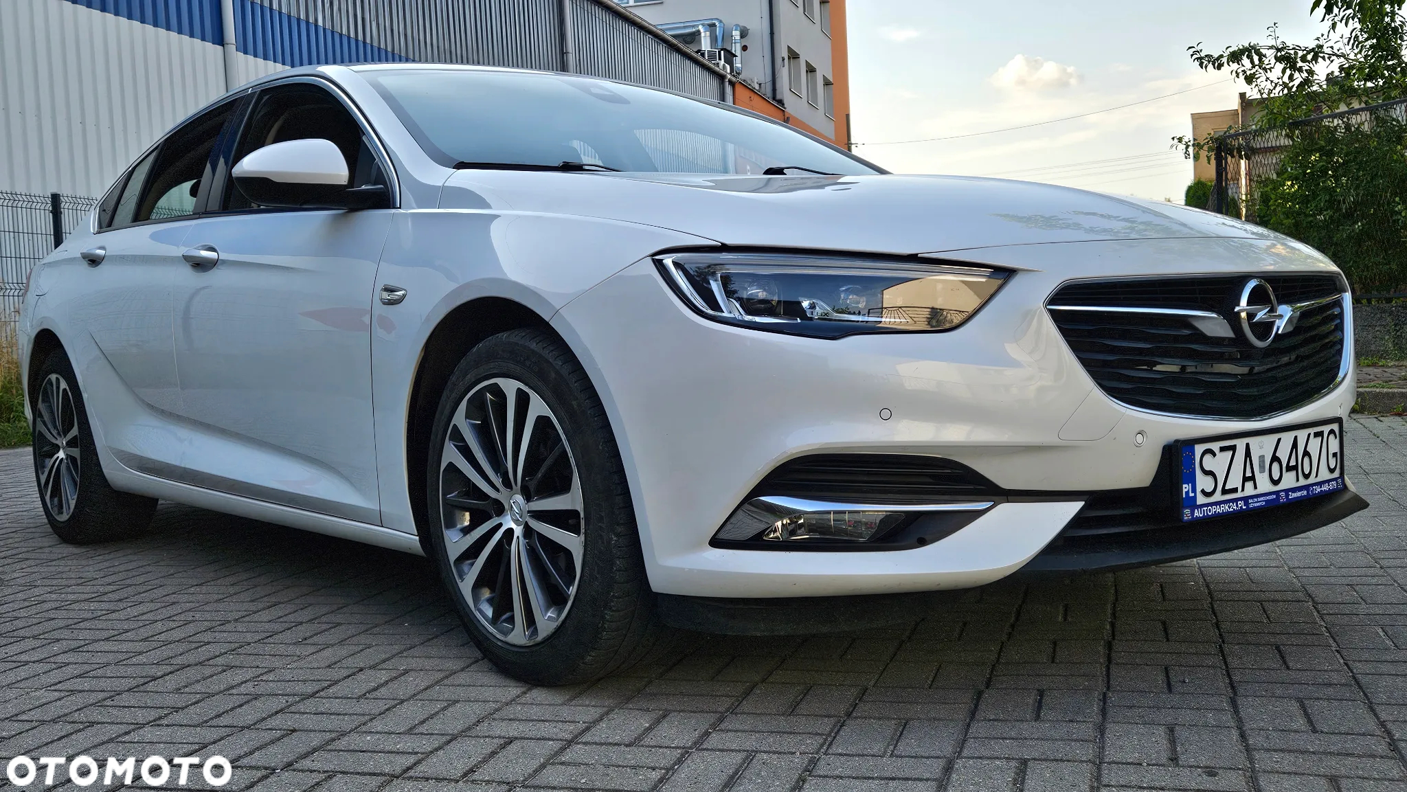 Opel Insignia 1.5 T Innovation S&S - 17