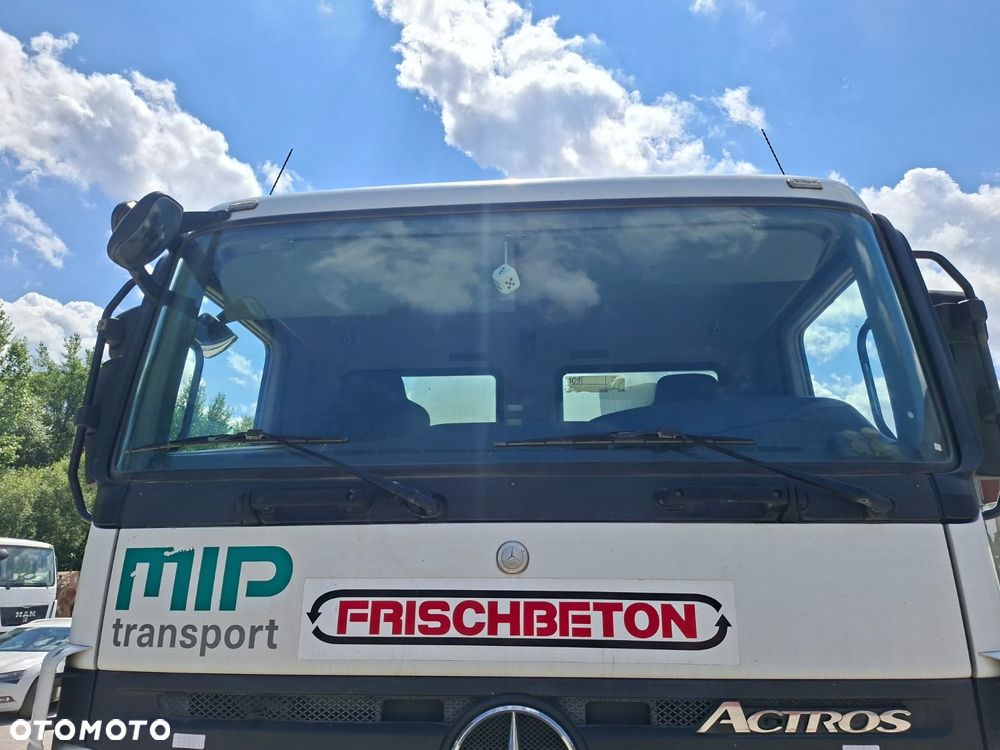 Versalift Actros 3241 B 8X4/4 - 32