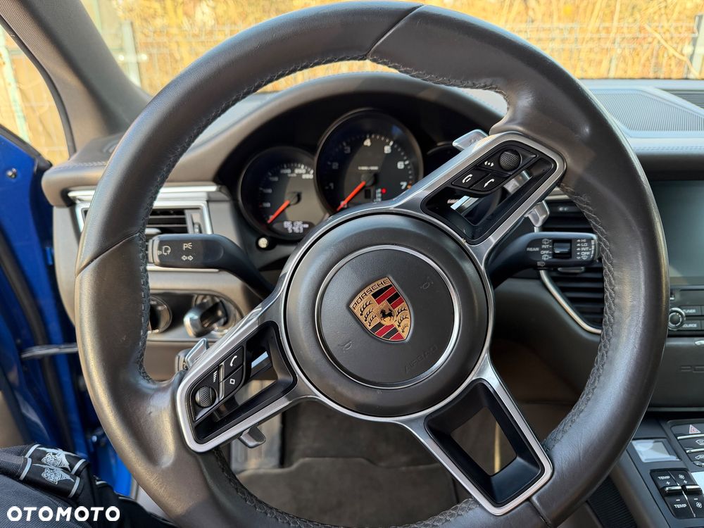 Porsche Macan - 4