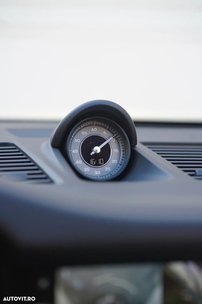 Porsche 911-TURBO-S - 23