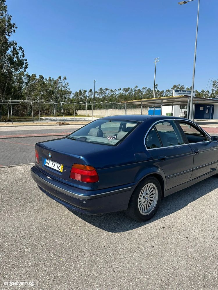 BMW 525 tds - 12