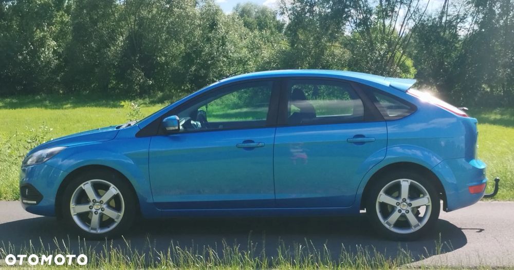 Ford Focus 1.6 16V Style+ - 11