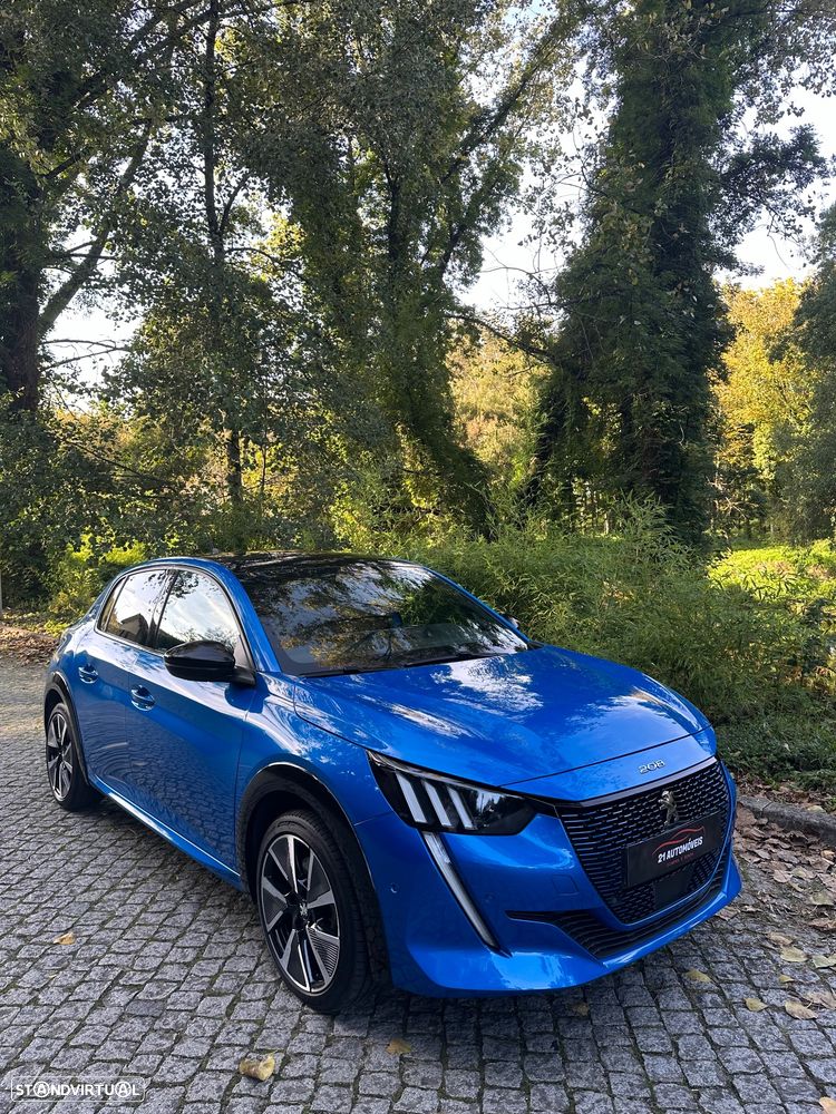 Peugeot e-208 GT - 13